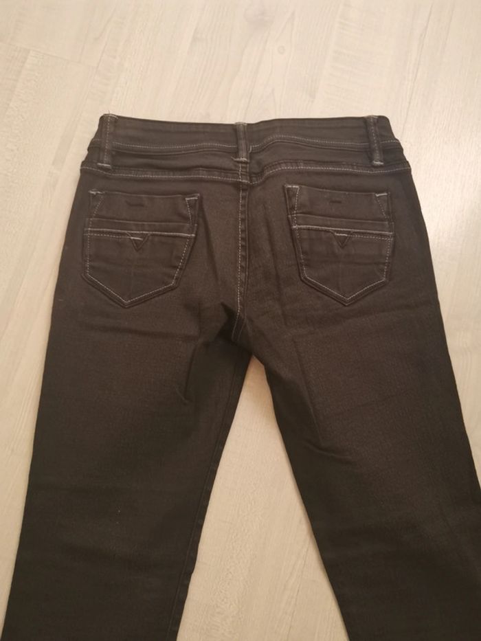 Jean taille 40 - photo numéro 2