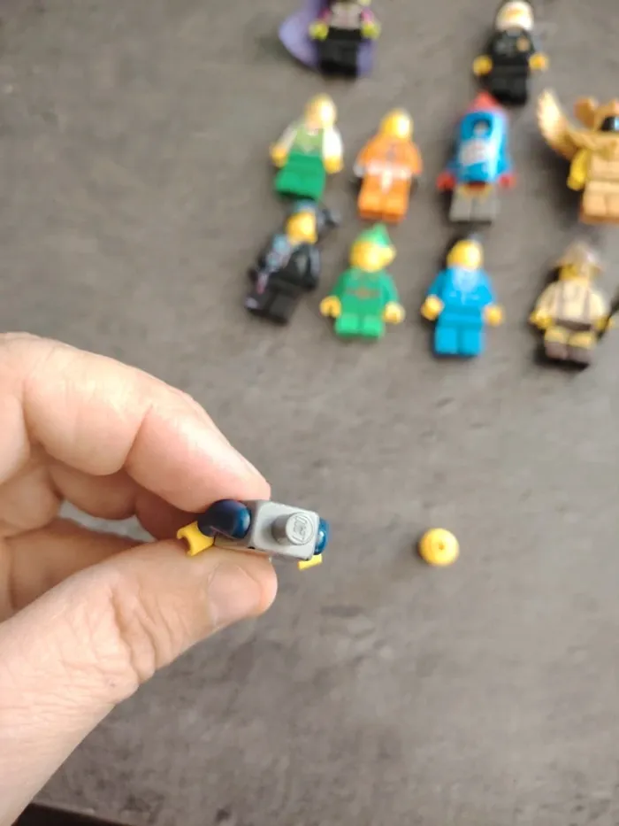 Lot figurines lego diverses incomplètes - photo numéro 7