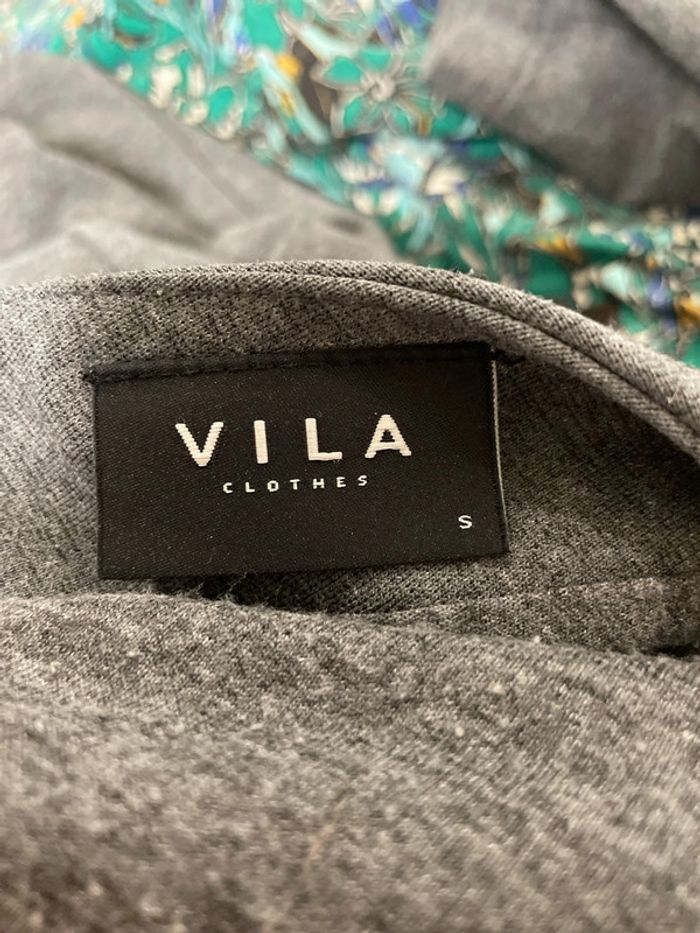 Robe dos nu Vila - photo numéro 3