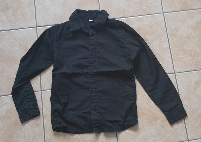Chemise noire 9 10 ans