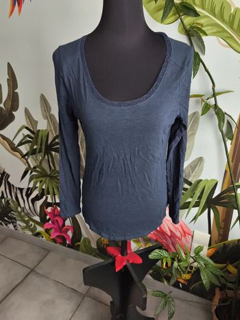 Haut manches bleu marine