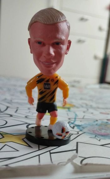Petite figurine football neuve Erling Haaland Borussia Dortmund