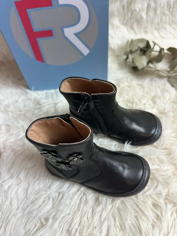 Paire de bottines Franco Romagnoli taille 23 - photo numéro 3