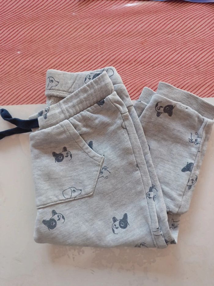 Jogging 24mois - photo numéro 2