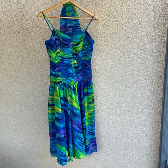Robe à bretelles élégante - photo numéro 3