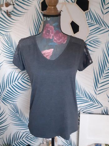 Tee-shirt manches courtes dentelles M