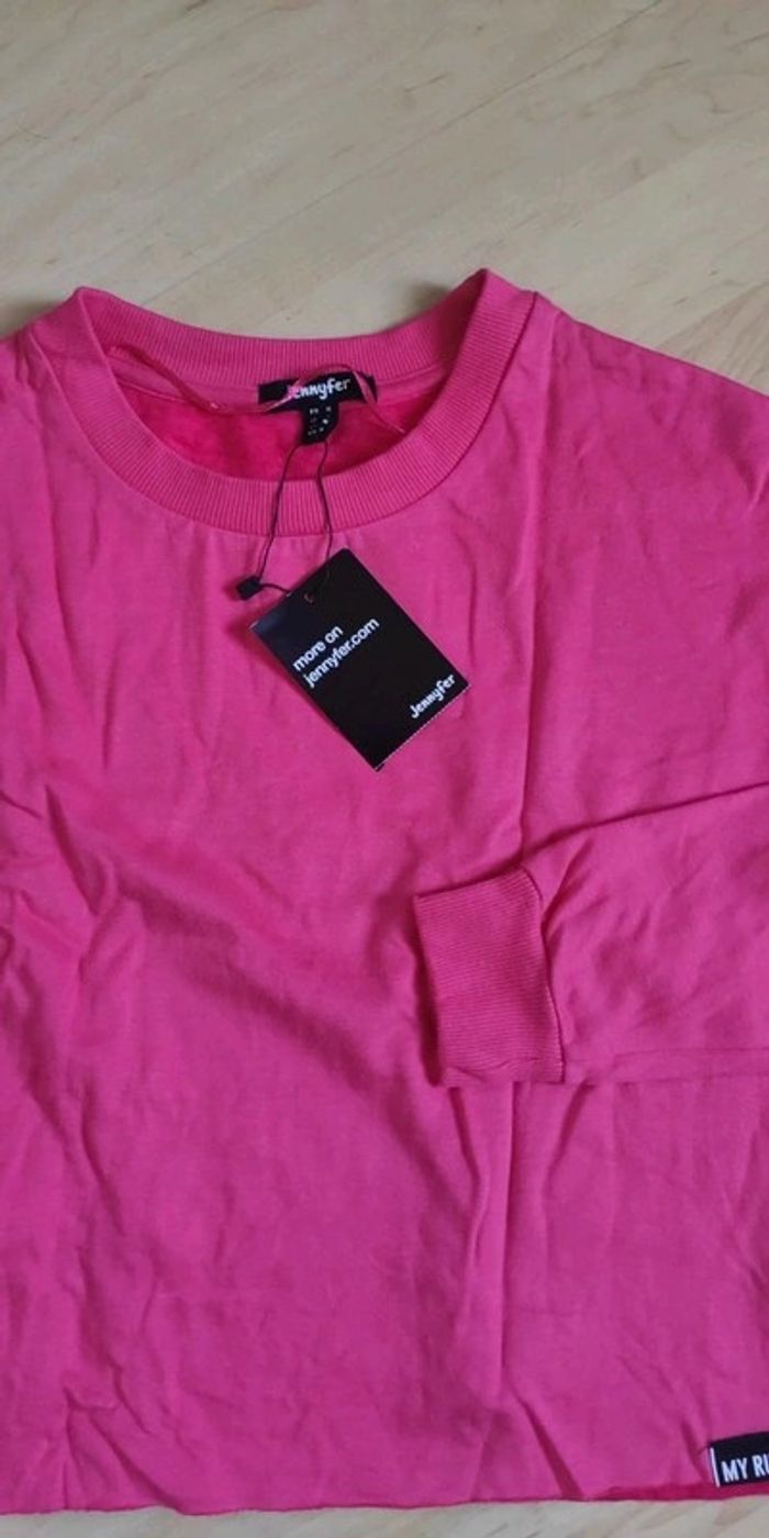Sweat fushia M Jennyfer - photo numéro 2