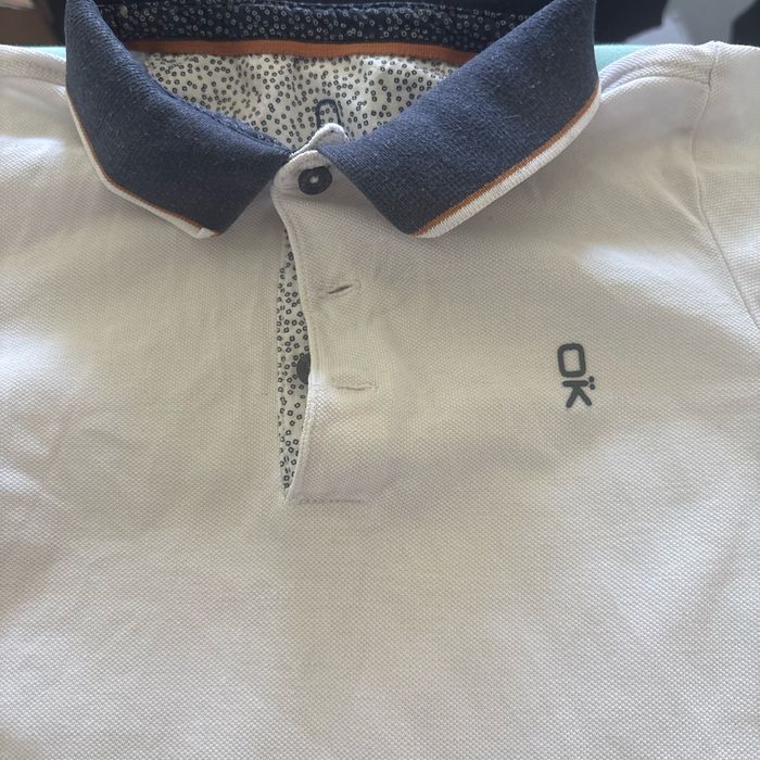Vends lot de deux polos manches courtes okaidii 6 ans très bon état - photo numéro 2