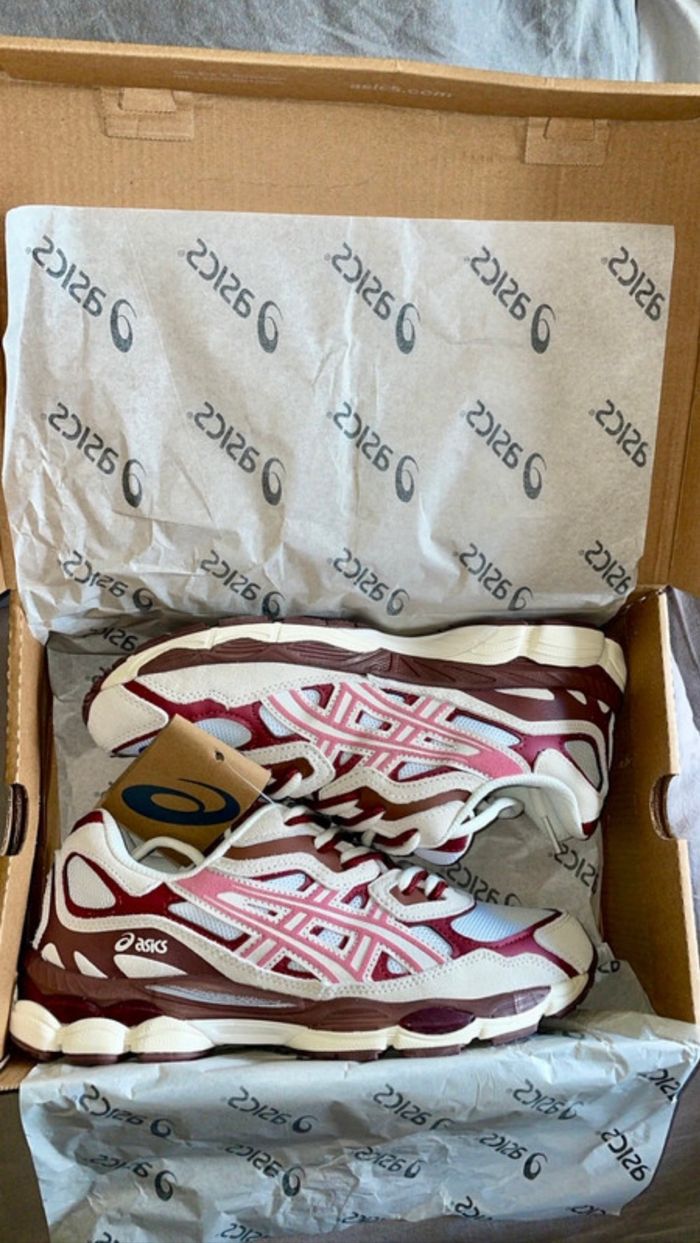 Asics NYC Tendance Cream Sweet Pink