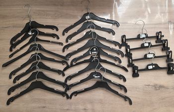 💜🌸 lots de cintres enfants 🌸💜