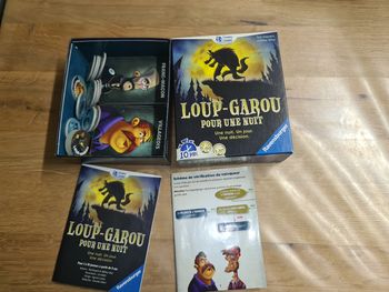 Jeu de société Loup-Garou Pour Une Nuit des éditions Ravensburger,