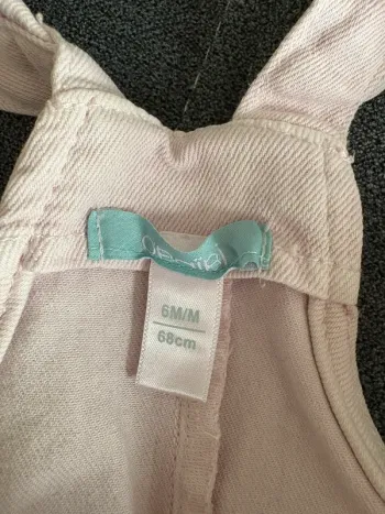 Combinaison rose pale en jean