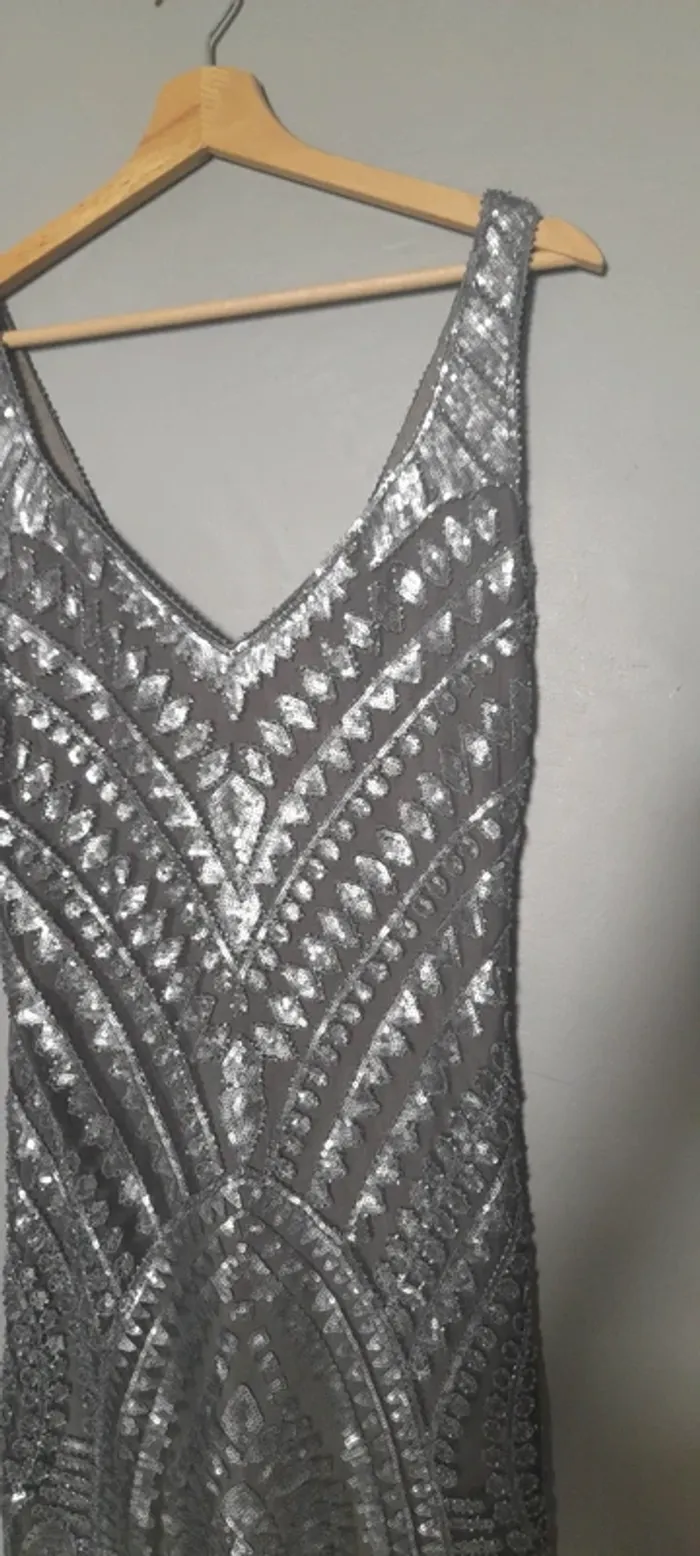 Robe chic en sequins - photo numéro 2