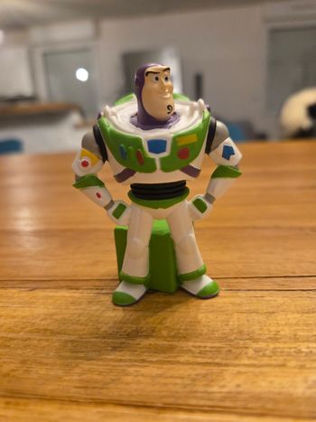 Tonies buzz l'éclair