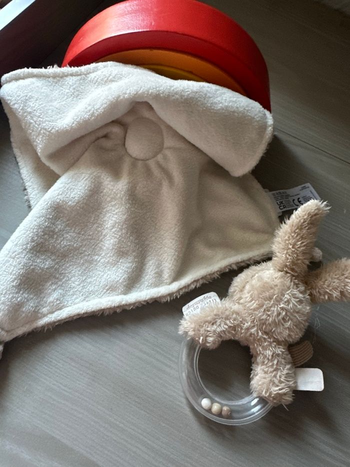 Doudou lapin et hochet baby bunny - Little Dutch - photo numéro 3