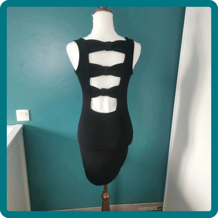 Robe moulante XS - photo numéro 2