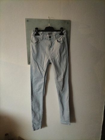 Jean skinny bleu très clair