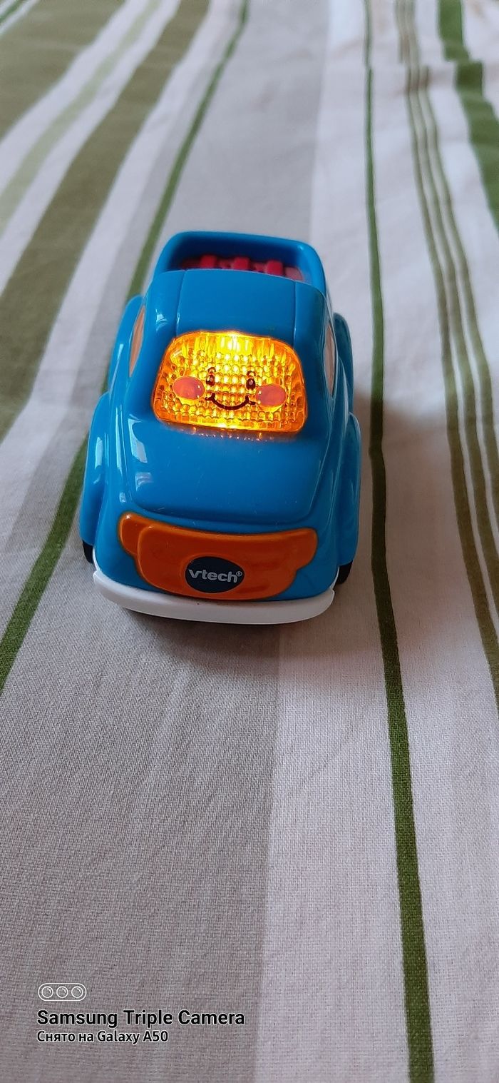 La voiture chante et parle - photo numéro 2