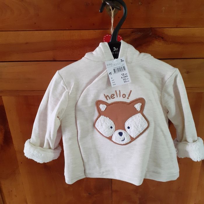 Neuf: Cardigan doublé+ capuche *taille 3 mois - photo numéro 2