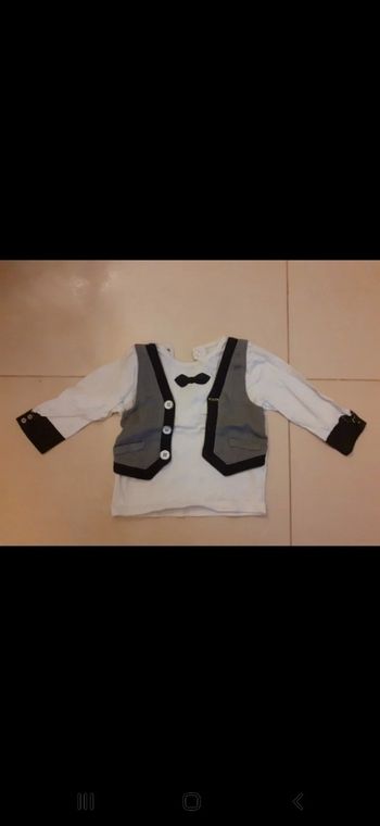 Tee-shirt imitation blazer et nœud papillon