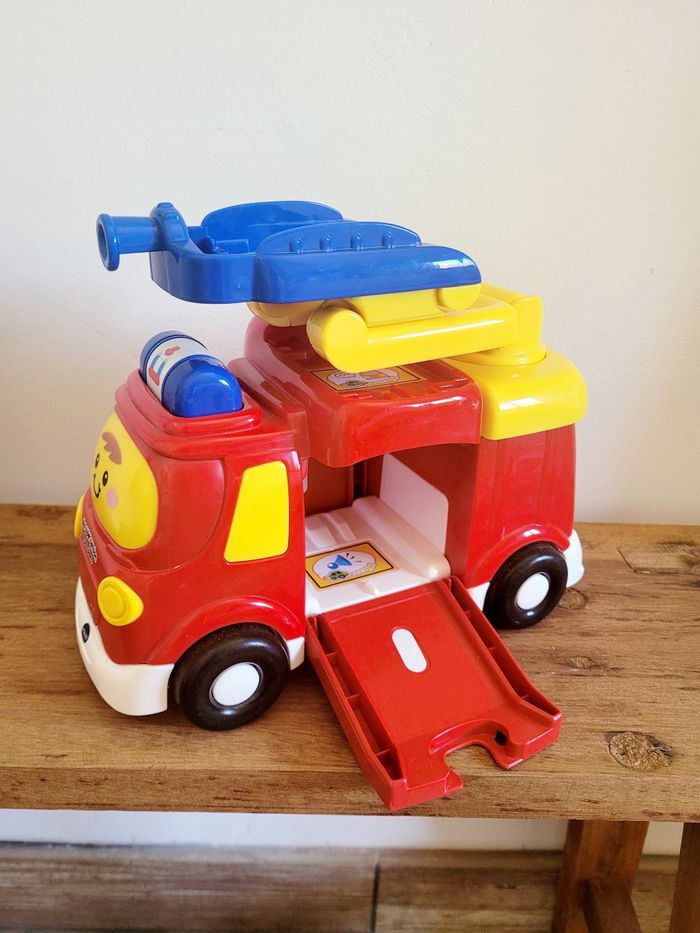 Mon super camion de pompier Vtech - photo numéro 2