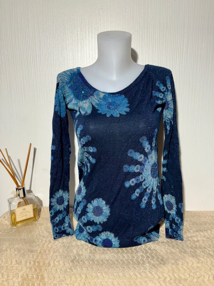 Pull Desigual bleu à motifs floraux scintillants Taille S