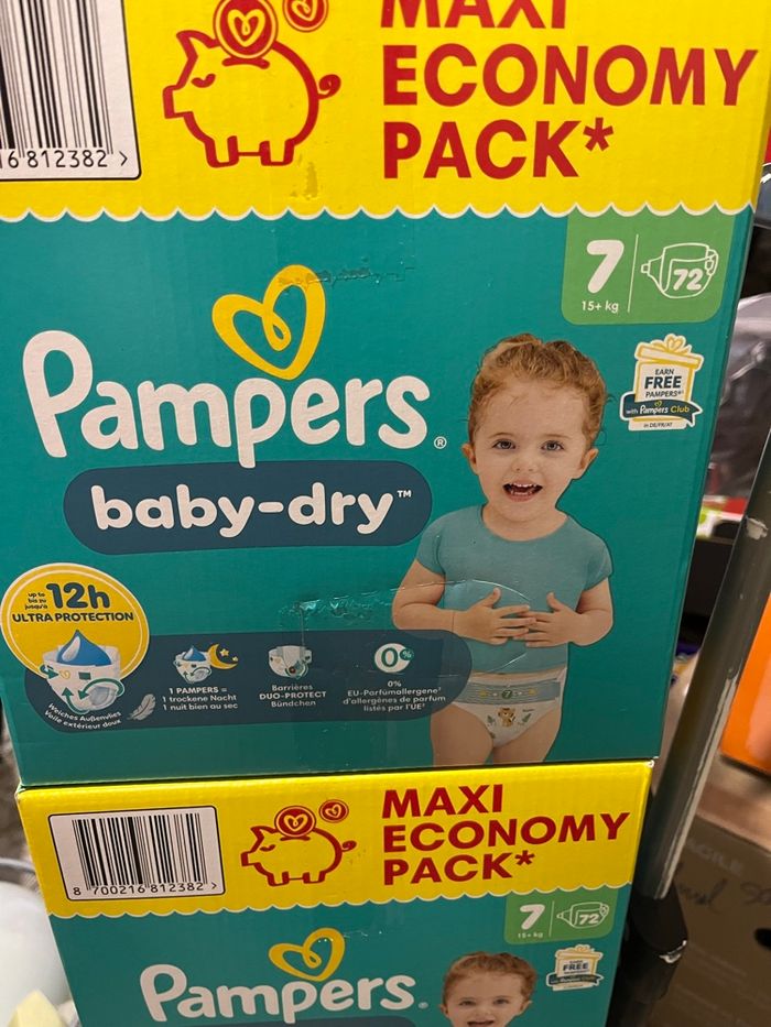Lot de 2 cartons de couche taille 7 Pampers - photo numéro 3
