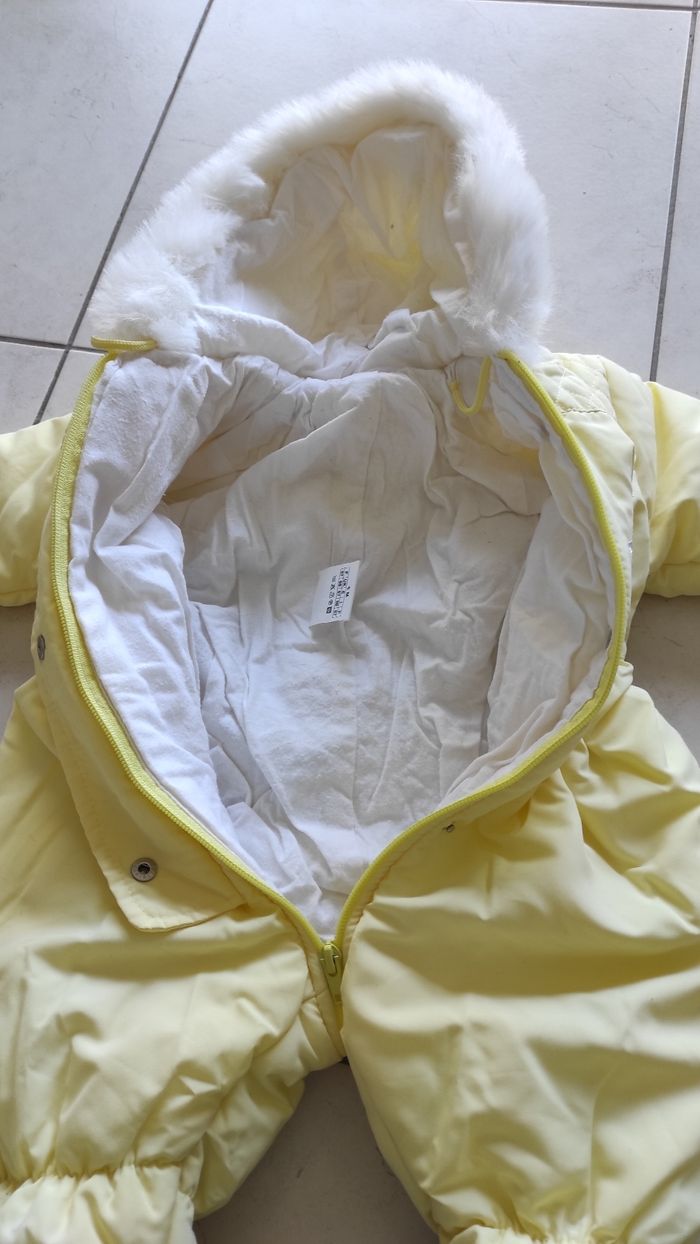 Combinaison pilote 6 mois comme neuve - photo numéro 3