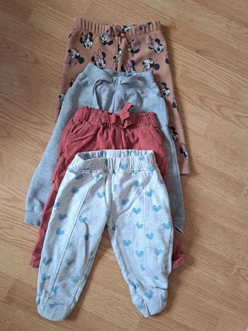 Lot 4 pantalons fille 18 mois