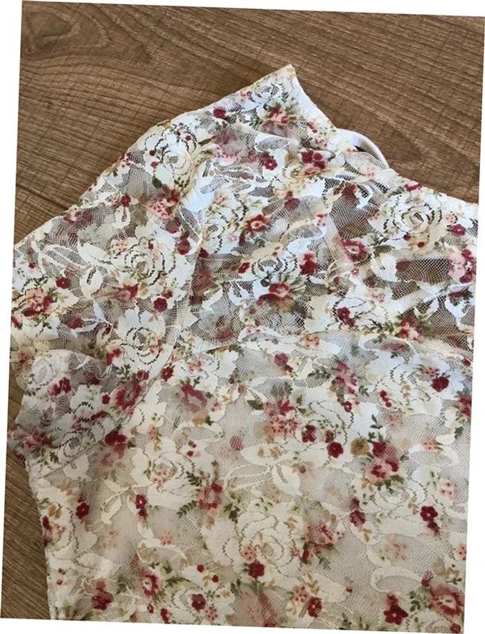 Haut blanc écru en dentelle à manches courtes Mim taille S TBE - photo numéro 13