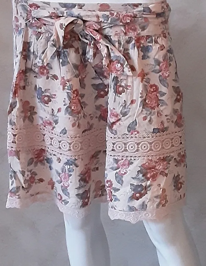 jupe edc crème taille M