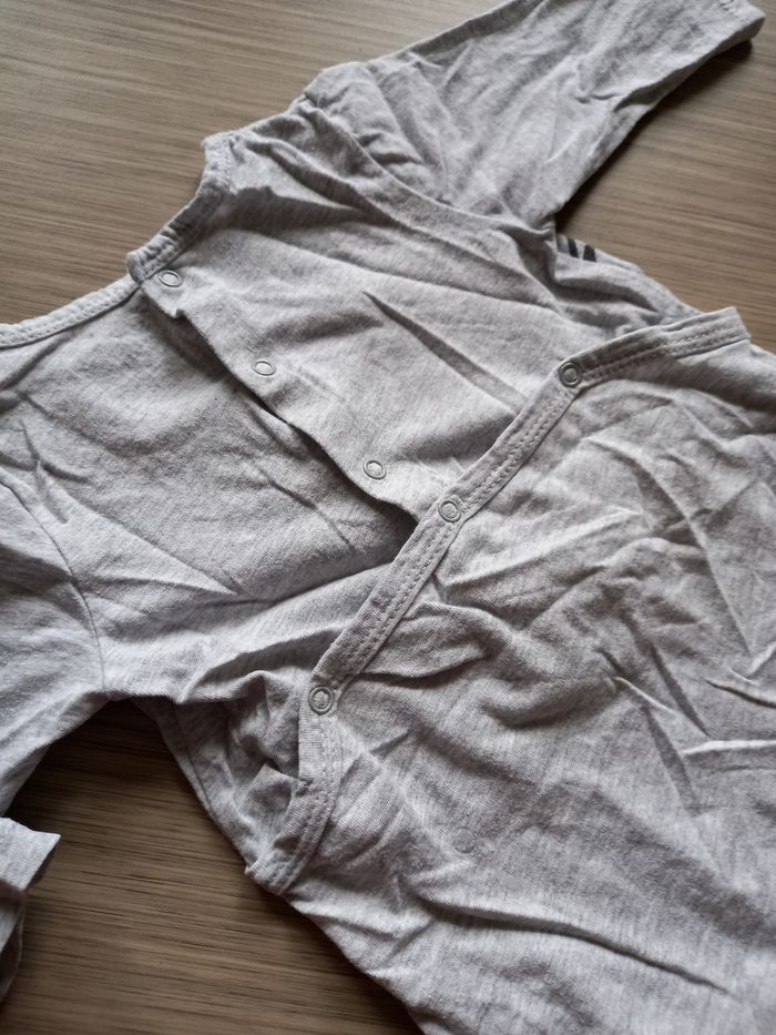 Pyjama fin 6 mois - photo numéro 2