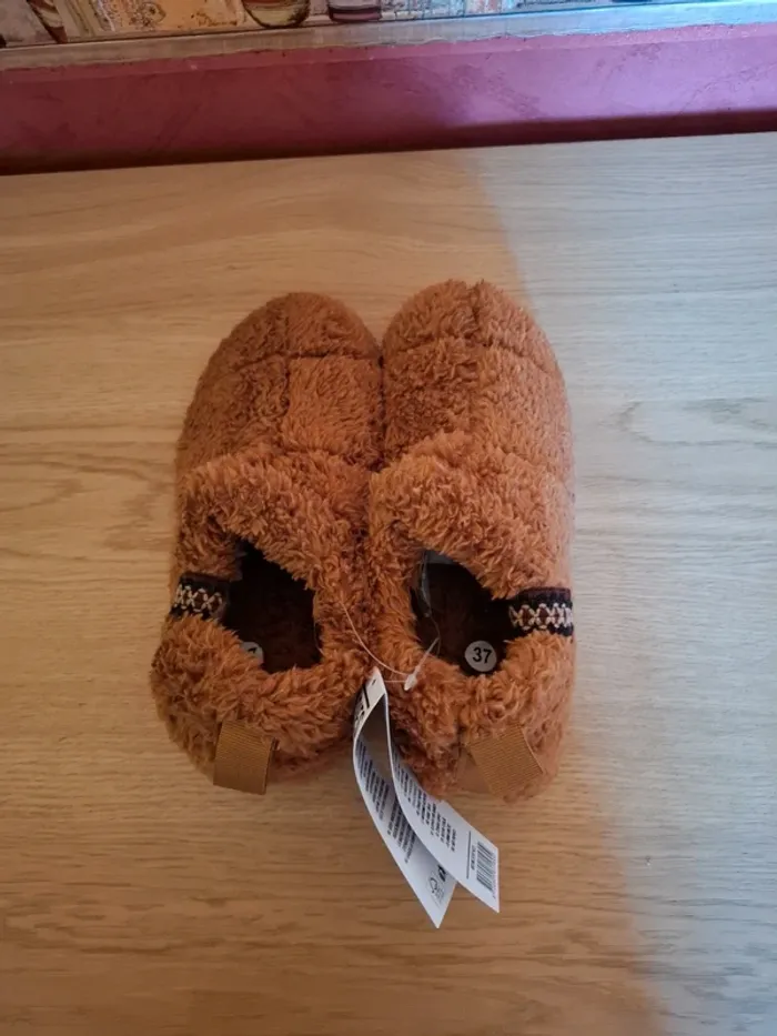 Chaussons pointure 37