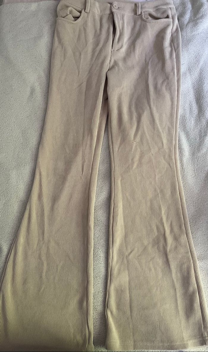 Pantalon beige de chez Shein taille M