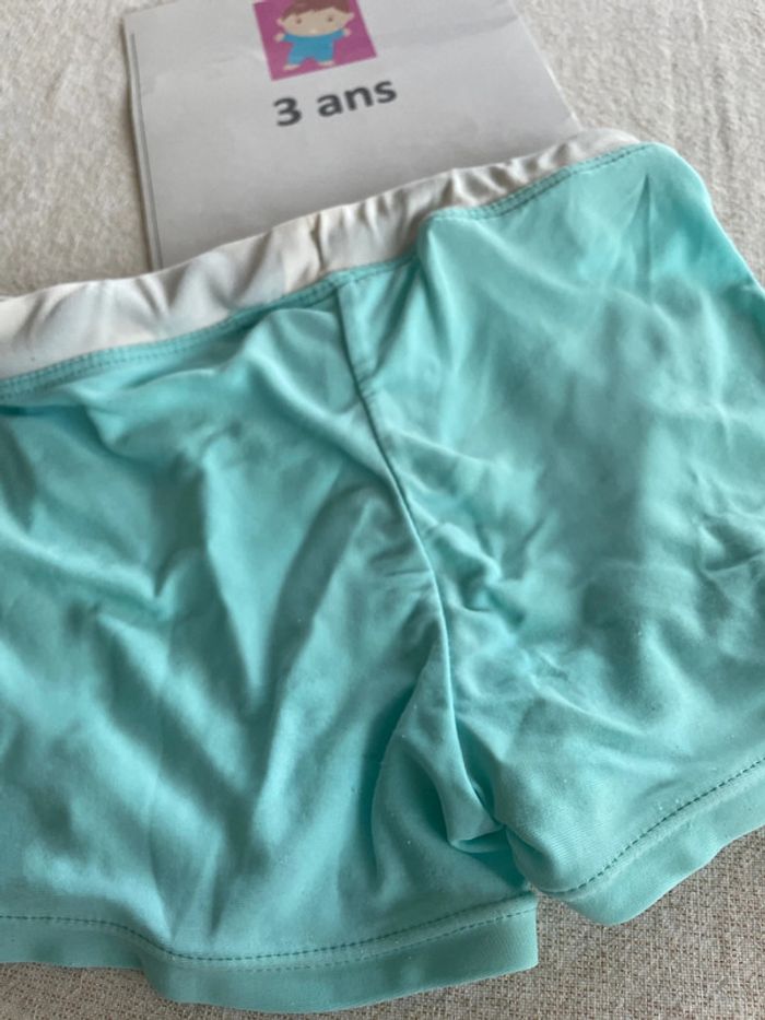 Maillot de bain, gémo trois ans - photo numéro 4