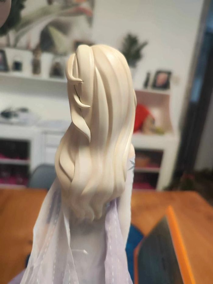 Figurine Elsa - photo numéro 3