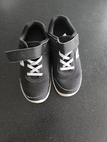 Baskets noires fille ou garçon taille 32