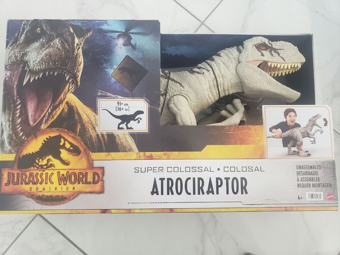 Atrociraptor 94 cm JURASSIC WORLD - neuf