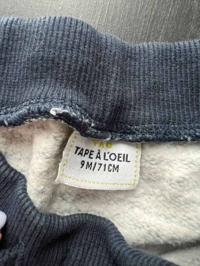 2 pantalons épais 9mois - photo numéro 4