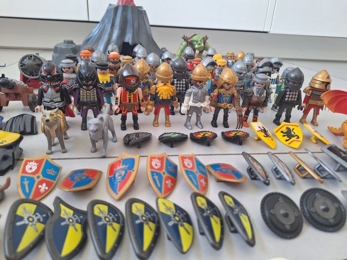Gros lot playmobi 42l chevaliers guerriers - photo numéro 7