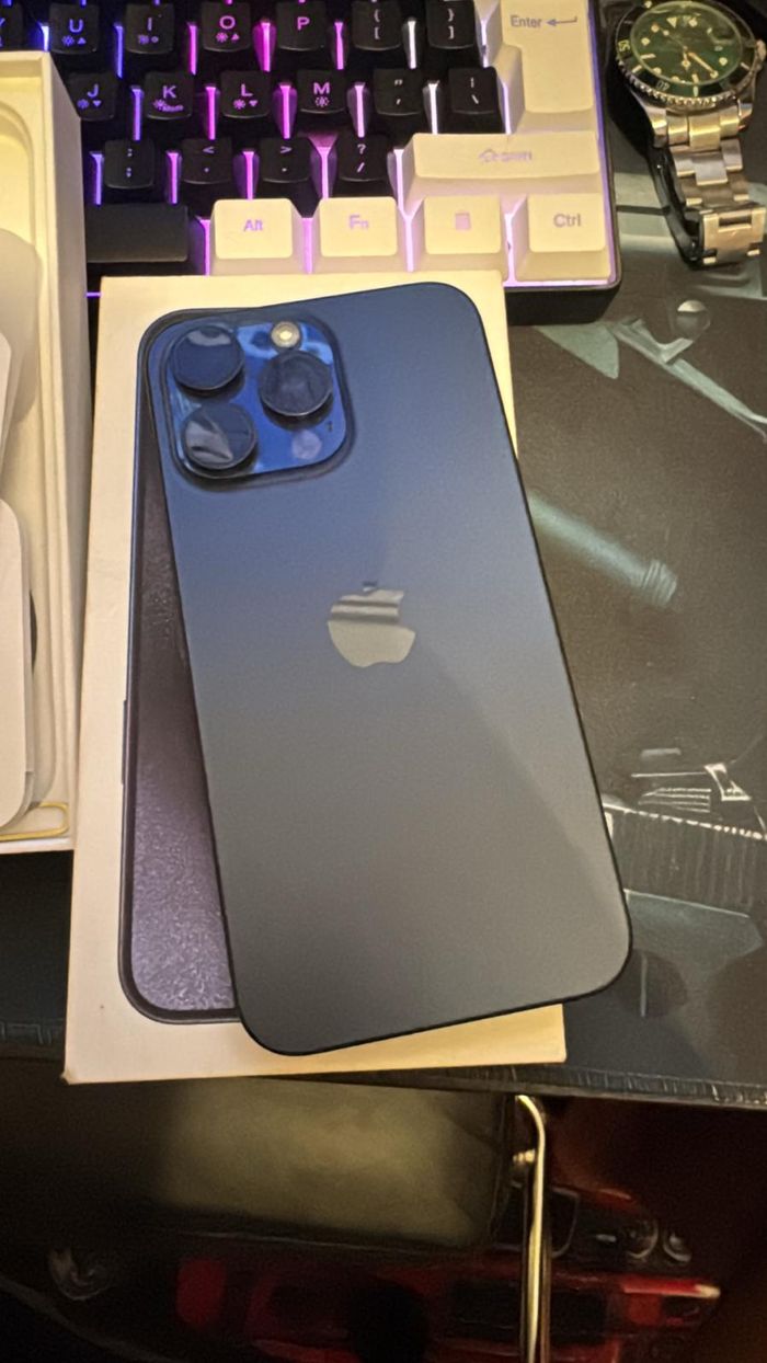 I p h o n e 15 p r o m a x - photo numéro 2