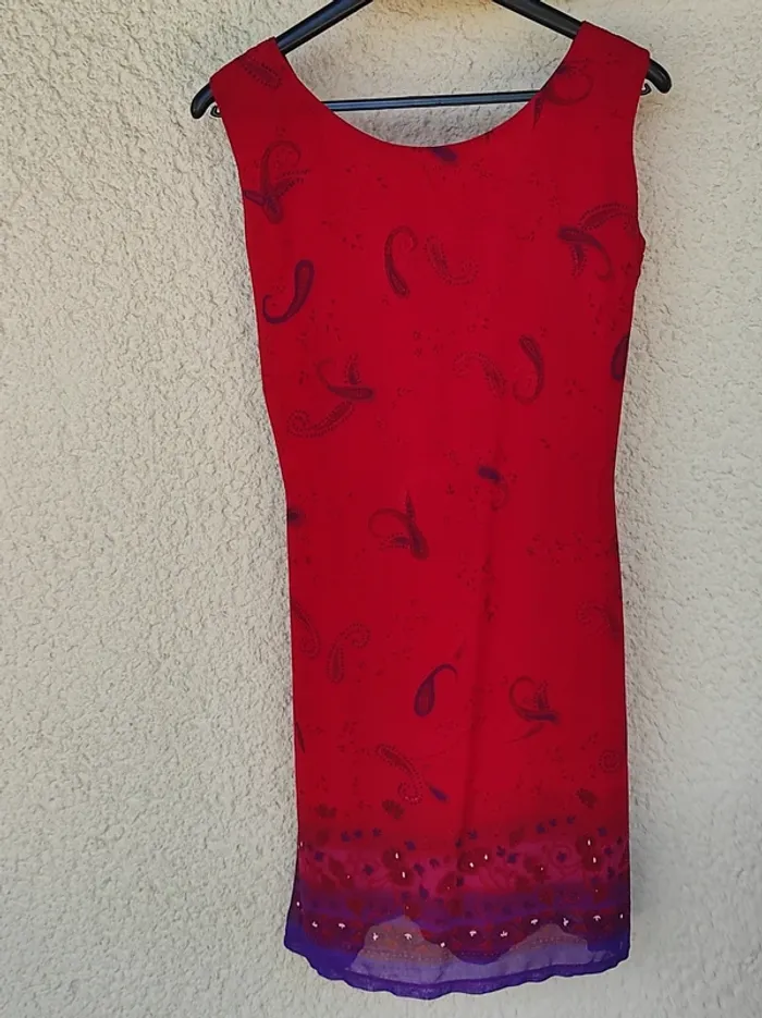 Robe rouge et violet - photo numéro 5