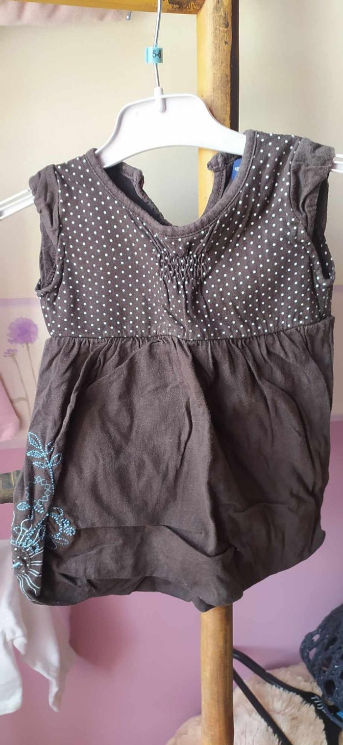 Lot fille 2 ans ( 8 vêtements) - photo numéro 4