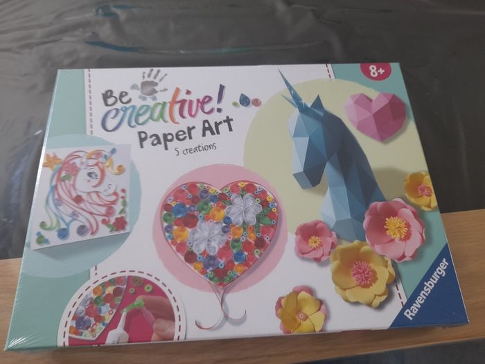 Jeu de créations en papier