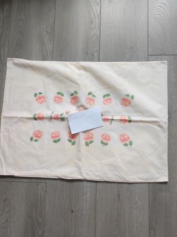 Taie d'oreiller vintage neuve (1)