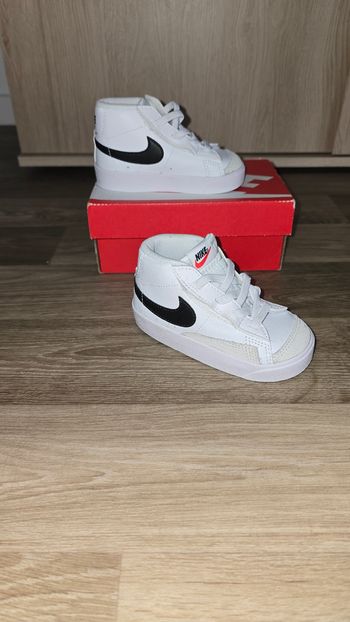 Nike Blazer enfant – Pointure 22 – Neuf
