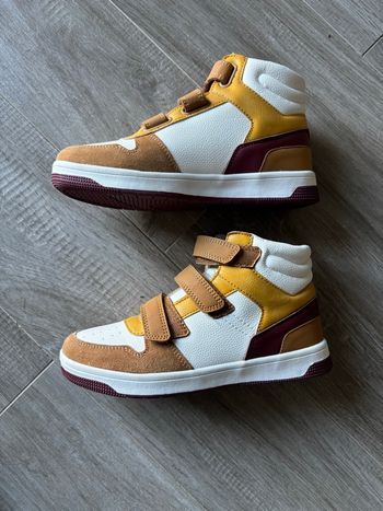 Baskets 34 okaidi neuves