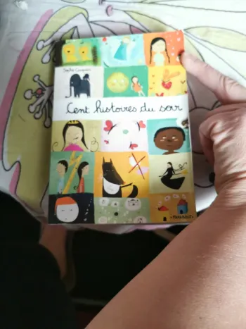Livre cent histoires du soir