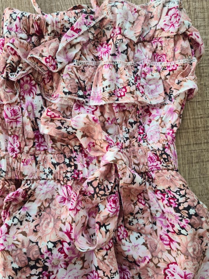 Combishort à fleurs 2 ans TBE - photo numéro 2