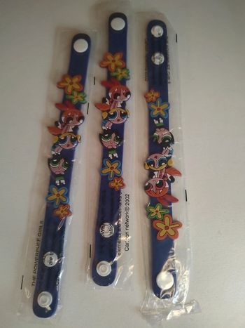 Lot De trois bracelets the powerpuff girls

1,5€